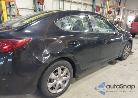 2014 Mazda Mazda3 I Sport из США, поврежденный, VIN JM1BM1U72E1127571